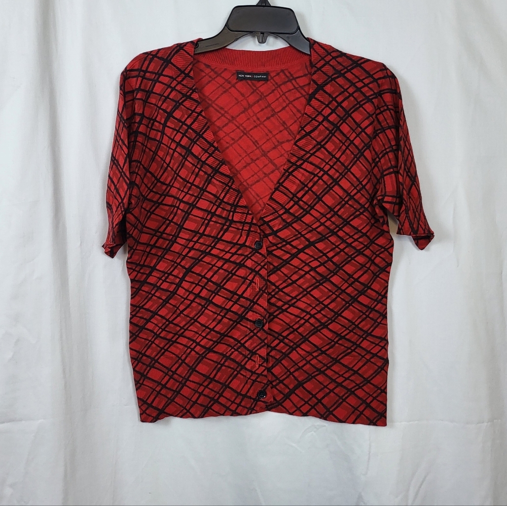 New York & Co Red Black Plaid Short Sleeve Front Button Cardigan Medium Vintage